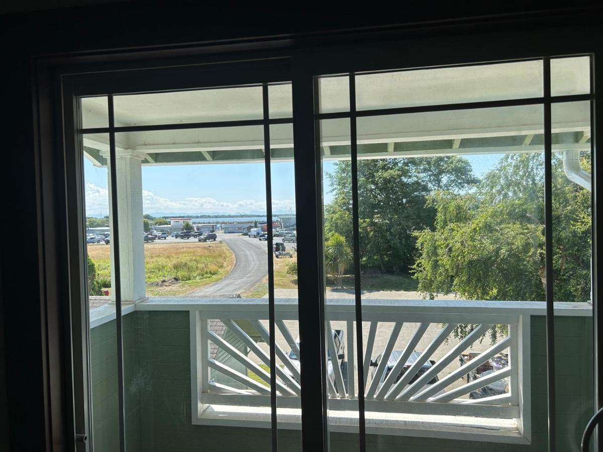 The Pearl Inn Bed And Breakfast Ilwaco ภายนอก รูปภาพ