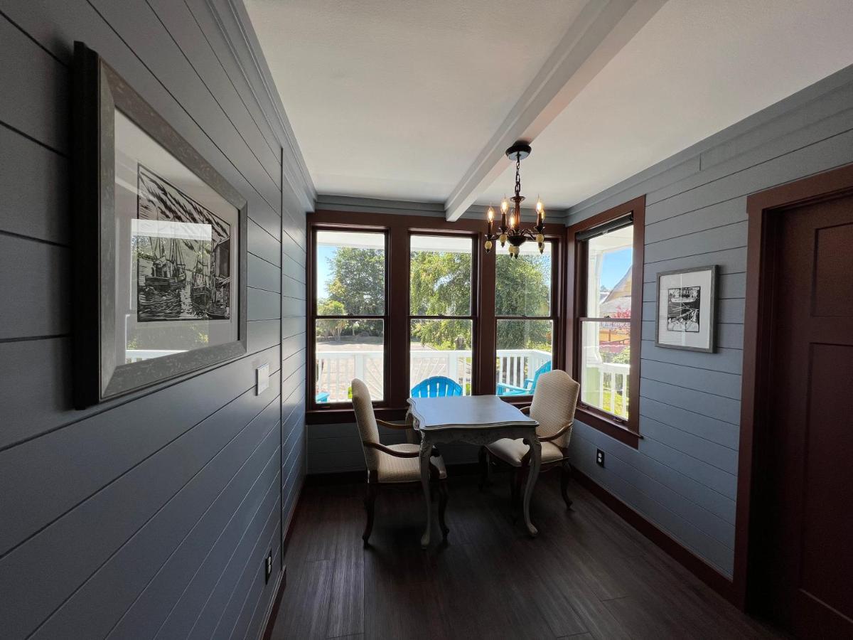 The Pearl Inn Bed And Breakfast Ilwaco ภายนอก รูปภาพ