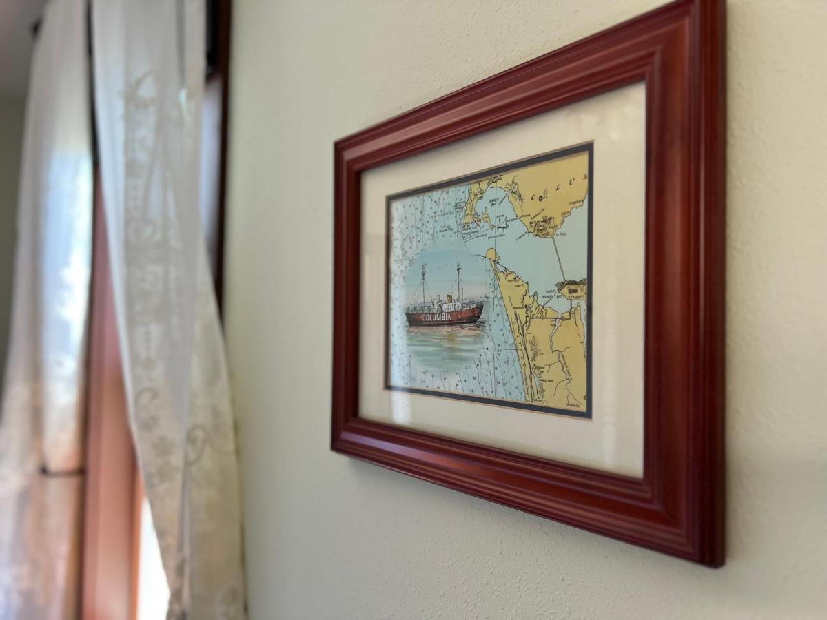 The Pearl Inn Bed And Breakfast Ilwaco ภายนอก รูปภาพ