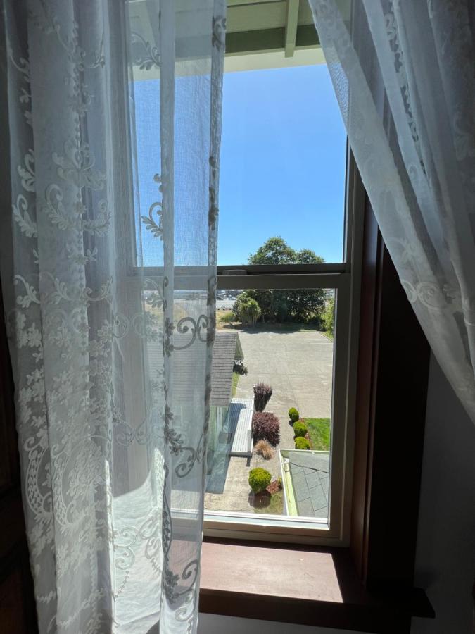 The Pearl Inn Bed And Breakfast Ilwaco ภายนอก รูปภาพ