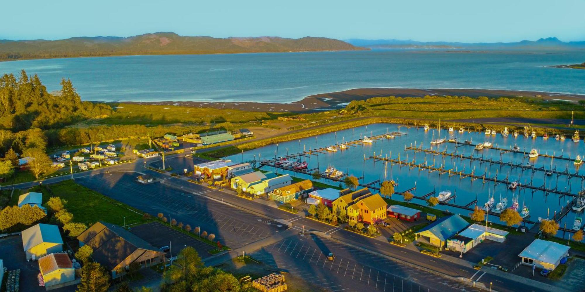 The Pearl Inn Bed And Breakfast Ilwaco ภายนอก รูปภาพ