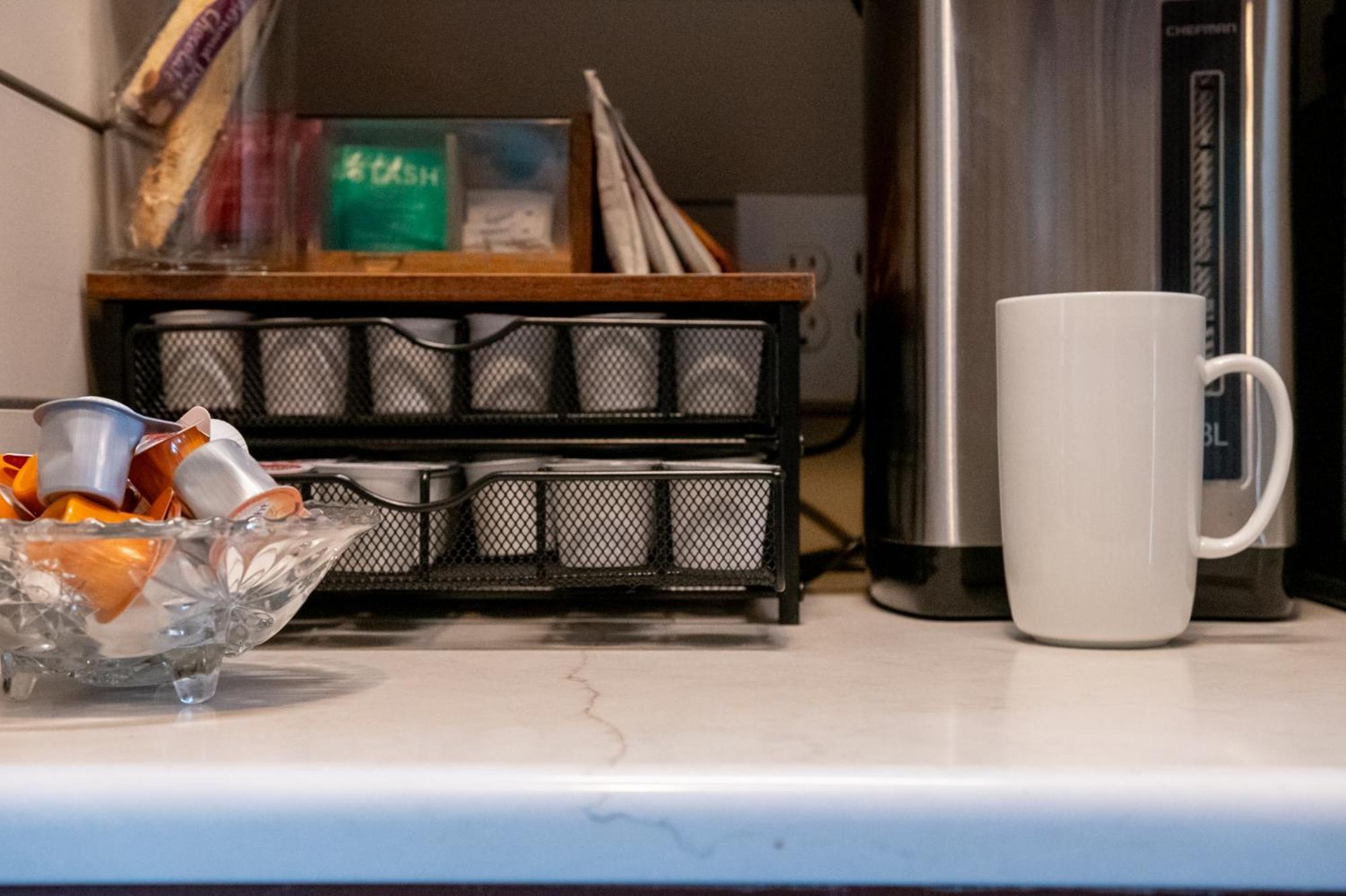 The Pearl Inn Bed And Breakfast Ilwaco ภายนอก รูปภาพ