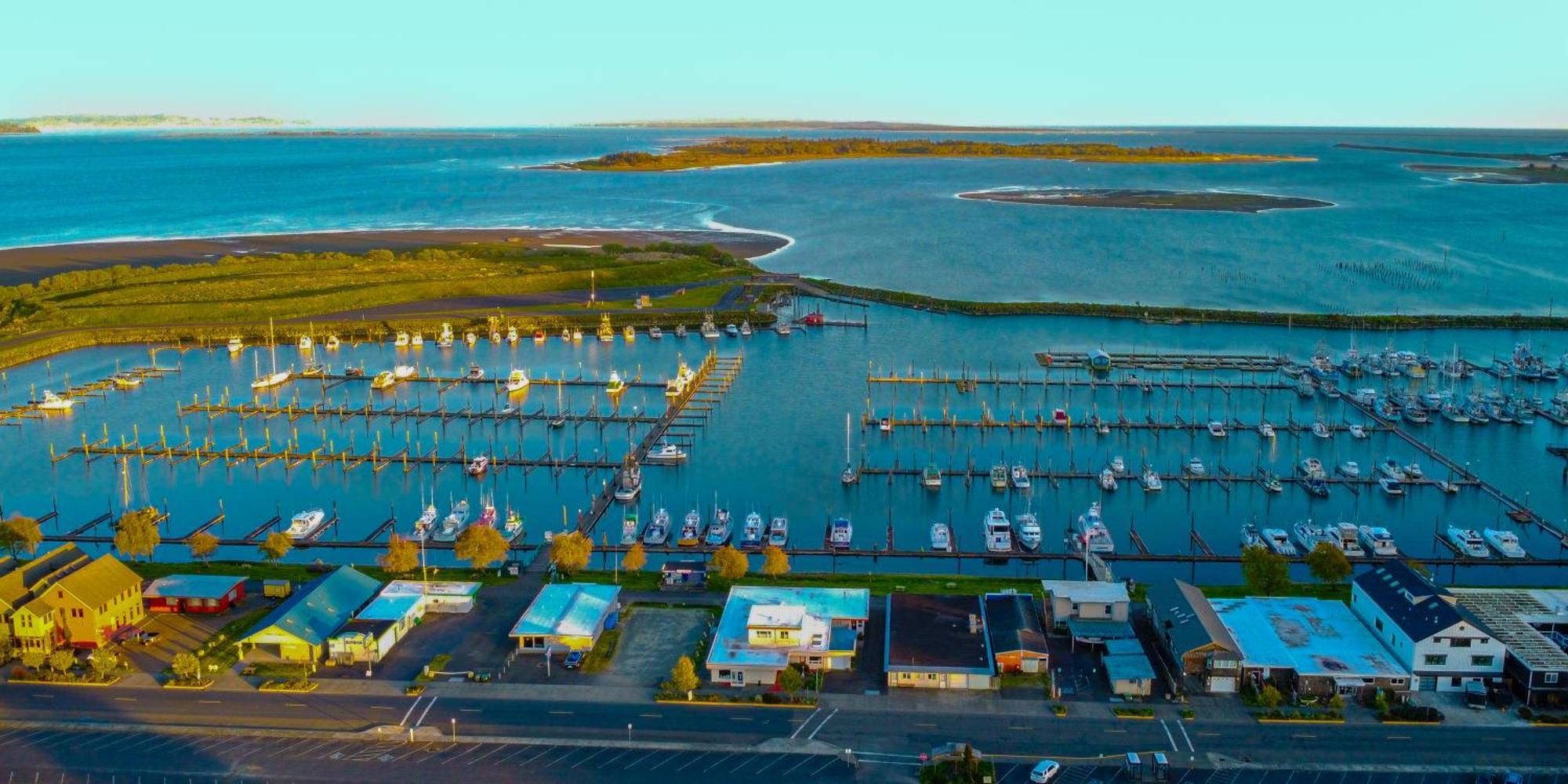 The Pearl Inn Bed And Breakfast Ilwaco ภายนอก รูปภาพ