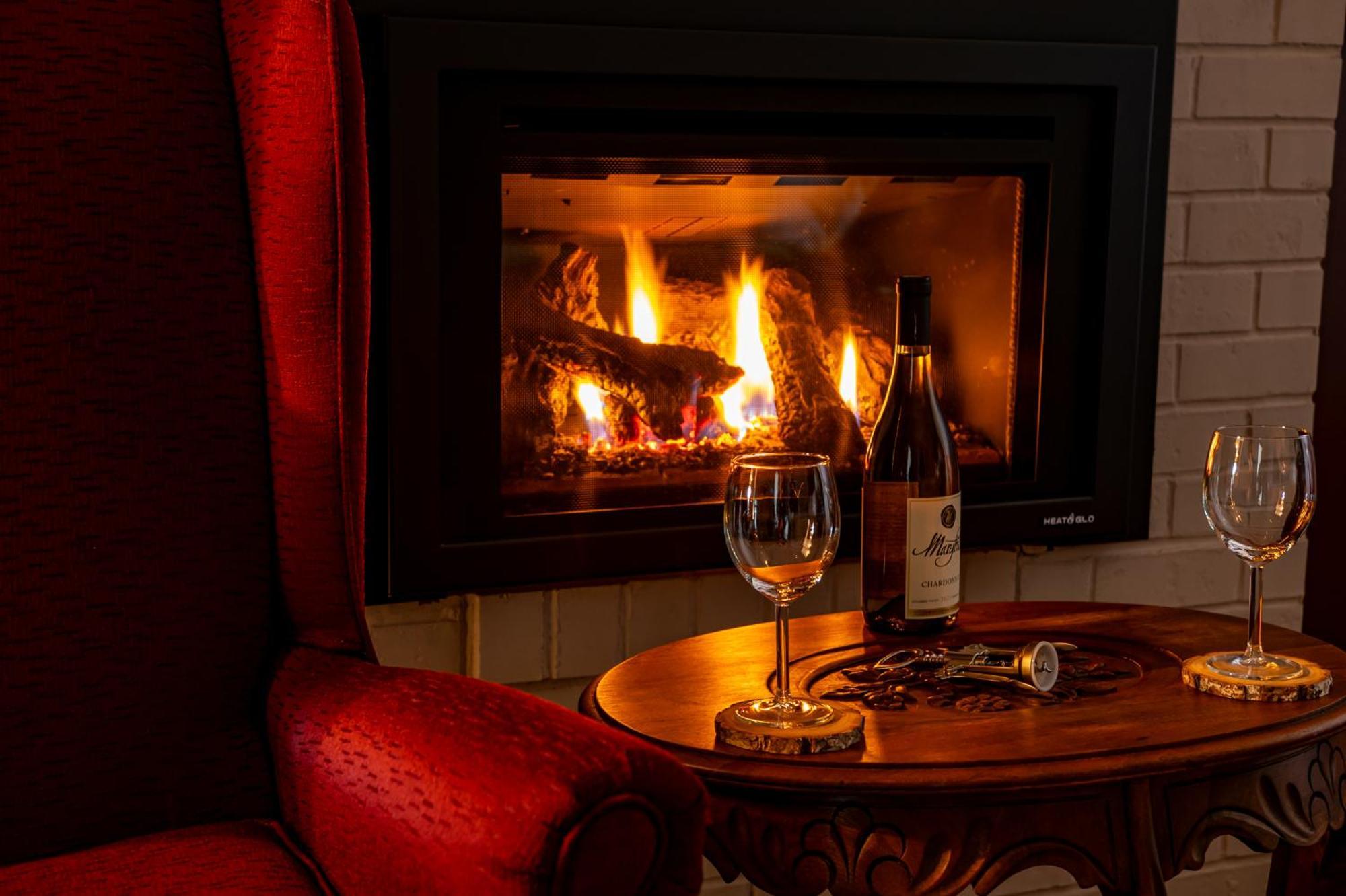 The Pearl Inn Bed And Breakfast Ilwaco ภายนอก รูปภาพ